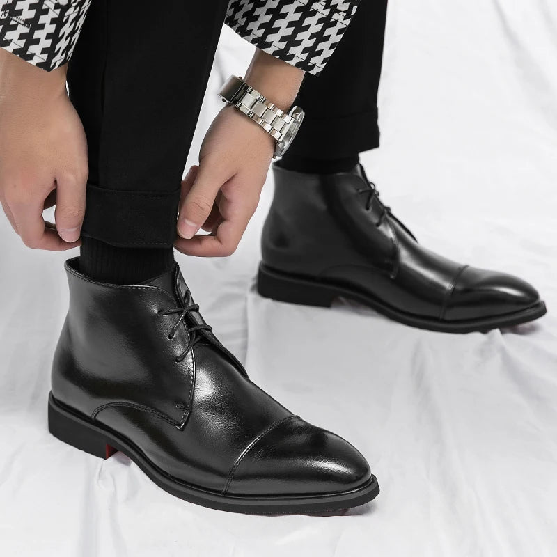 Luxury Leather Men Boots Solid Simplicity Pointed Toes Dress Leather Boots Men Fashion High Top Boots Party Mes Shoes Business