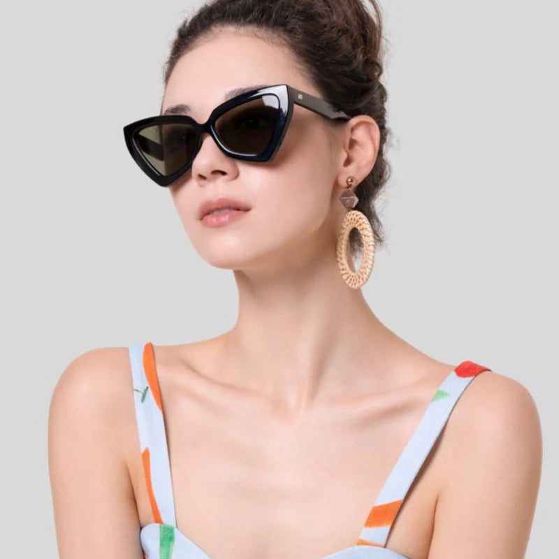 Vintage Cat Eye Sunglasses Women Small Frame Retro Sunglass UV400 Protection Sun Glasses Fashion Trendy Shades Glasse Eyewear