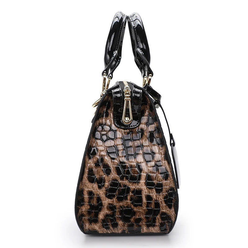 2023 New Women's Pure Cowhide Bag Portable Shoulder Shoulder Three Purpose Hard Bag Leopard Print Women's Bag