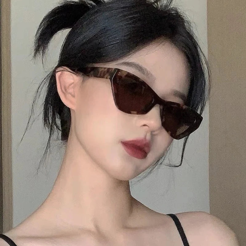 Vintage Cat Eye Sunglasses Women Small Frame Retro Sunglass UV400 Protection Sun Glasses Fashion Trendy Shades Glasse Eyewear