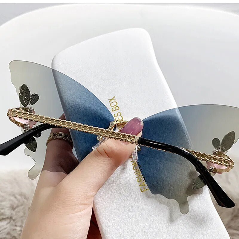 Fashion Luxury Butterfly Shape With Diamond Encrusted Pearls Sunglasses Women Rimless Sun Glasses UV400 Gradient Color Goggles